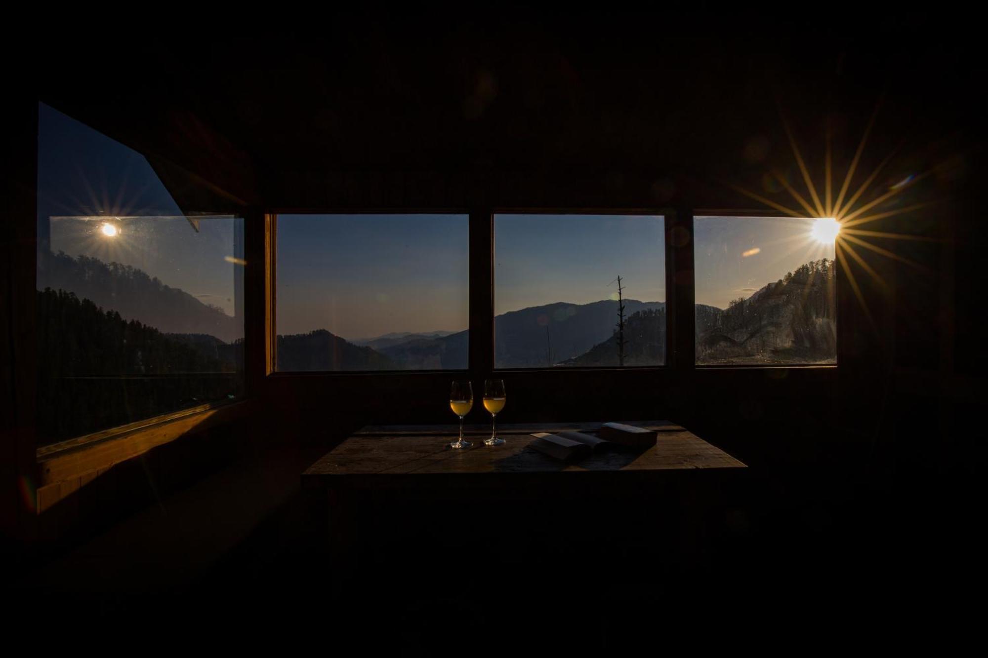 Elivaas 1 Bhk Premium Cottage With Sauna - Everly Shimla Exterior foto